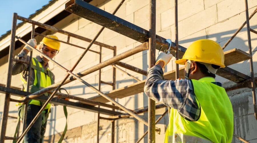 Professional gutter cleaning in Dingess, WV